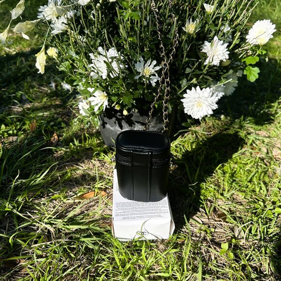 Chanel No. 1 GWP Black Crossbody Hard Sided Lipstick/Card/Cash/Key Case NEW - Picture 14 of 14